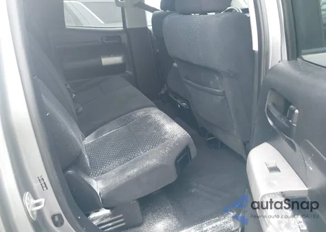 2008 Toyota Tundra Base 5.7L V8 z USA, uszkodzony, nr VIN 5TBBV54188S510799